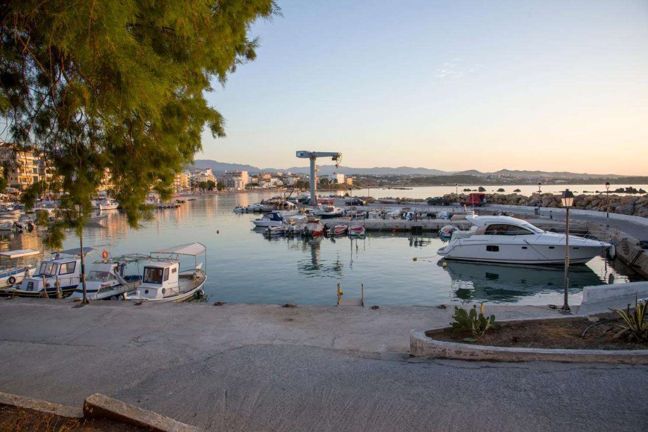 M City Apartments 100M From The Beach Chania  Exteriér fotografie